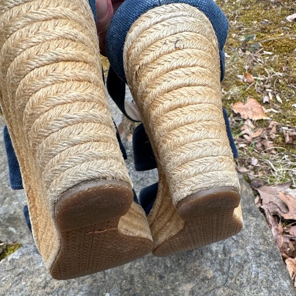 Micheal Kors Damita Wedge | canvas | 7 | Navy - Picture 11 of 16